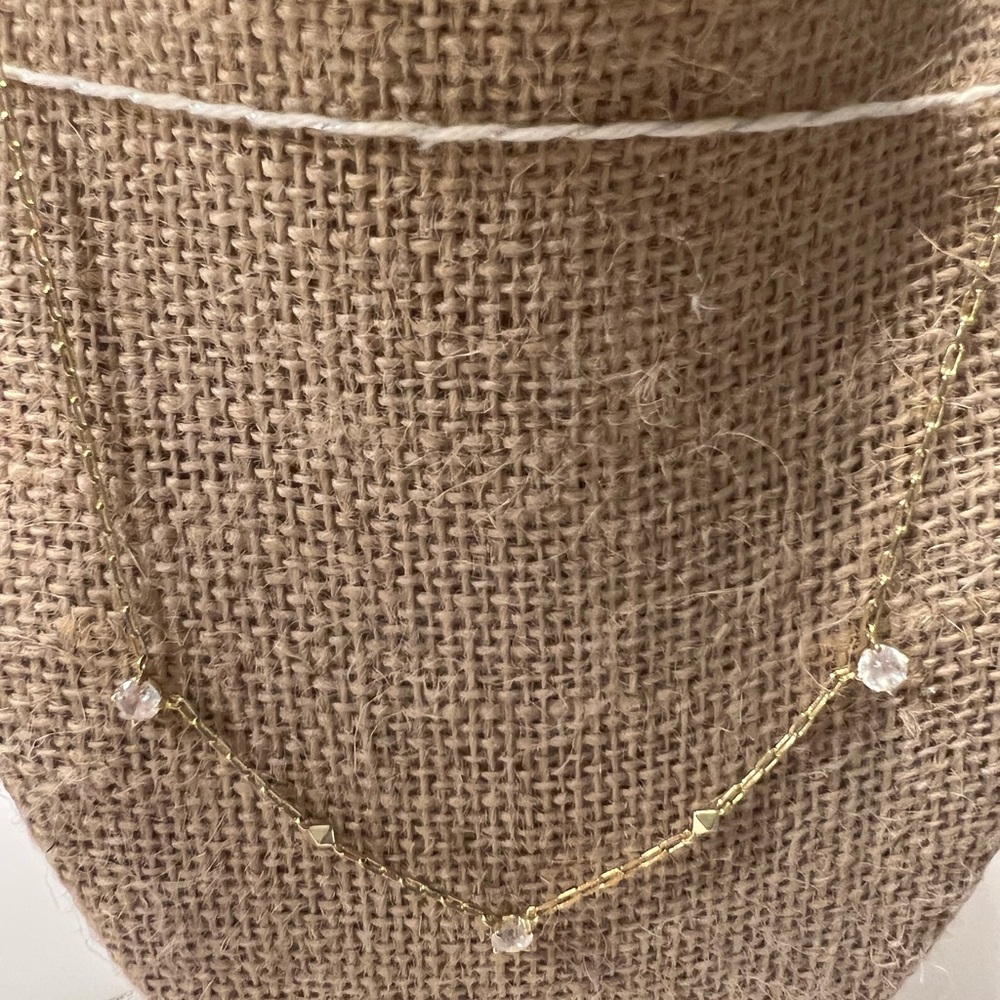 Kendra Scott gold necklace